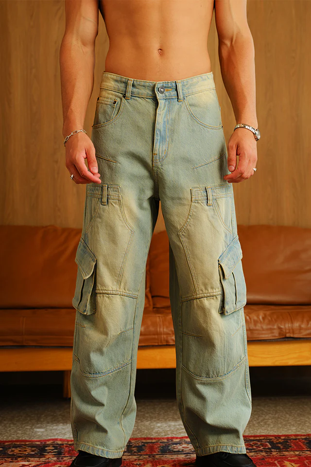 LightWashWorkwearCargoJeans_5_640x_crop_center
